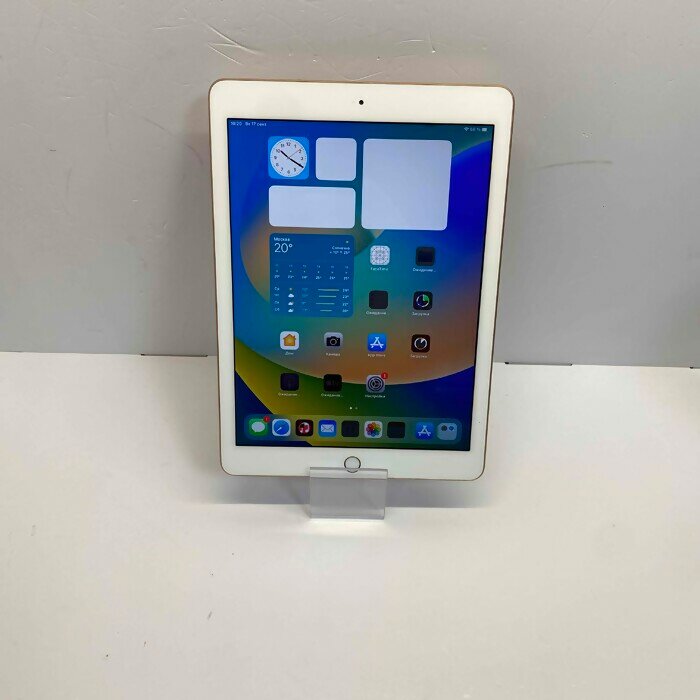 Планшет Apple iPad (6-го поколения) (2018) 2/32 Золотистый