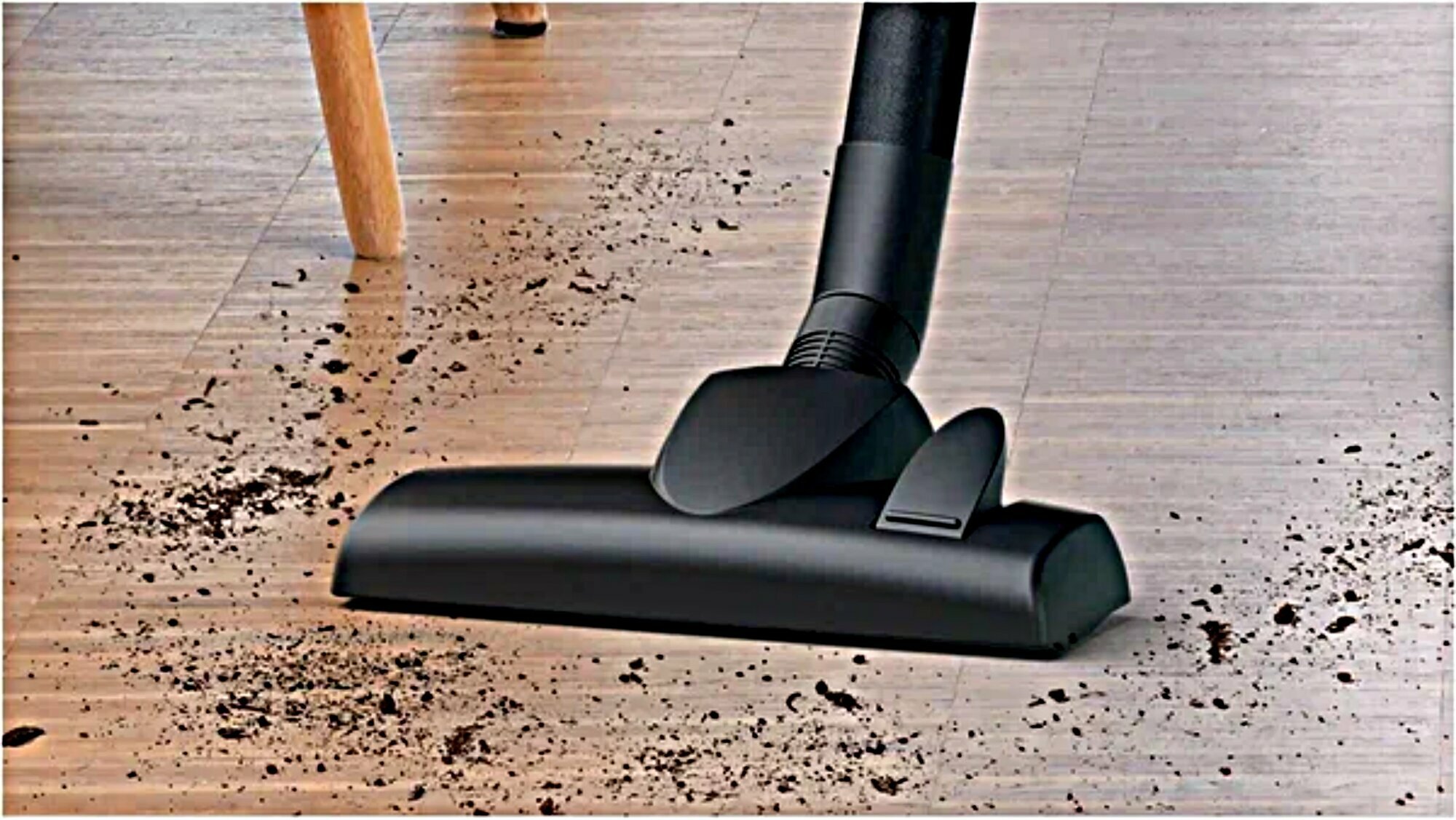 Пылесос Bosch BGBS2LB1, напольный, мешковый, сухая уборка, черный, объем пылесборника 3.5 л, мощность 600 Вт — фото 1