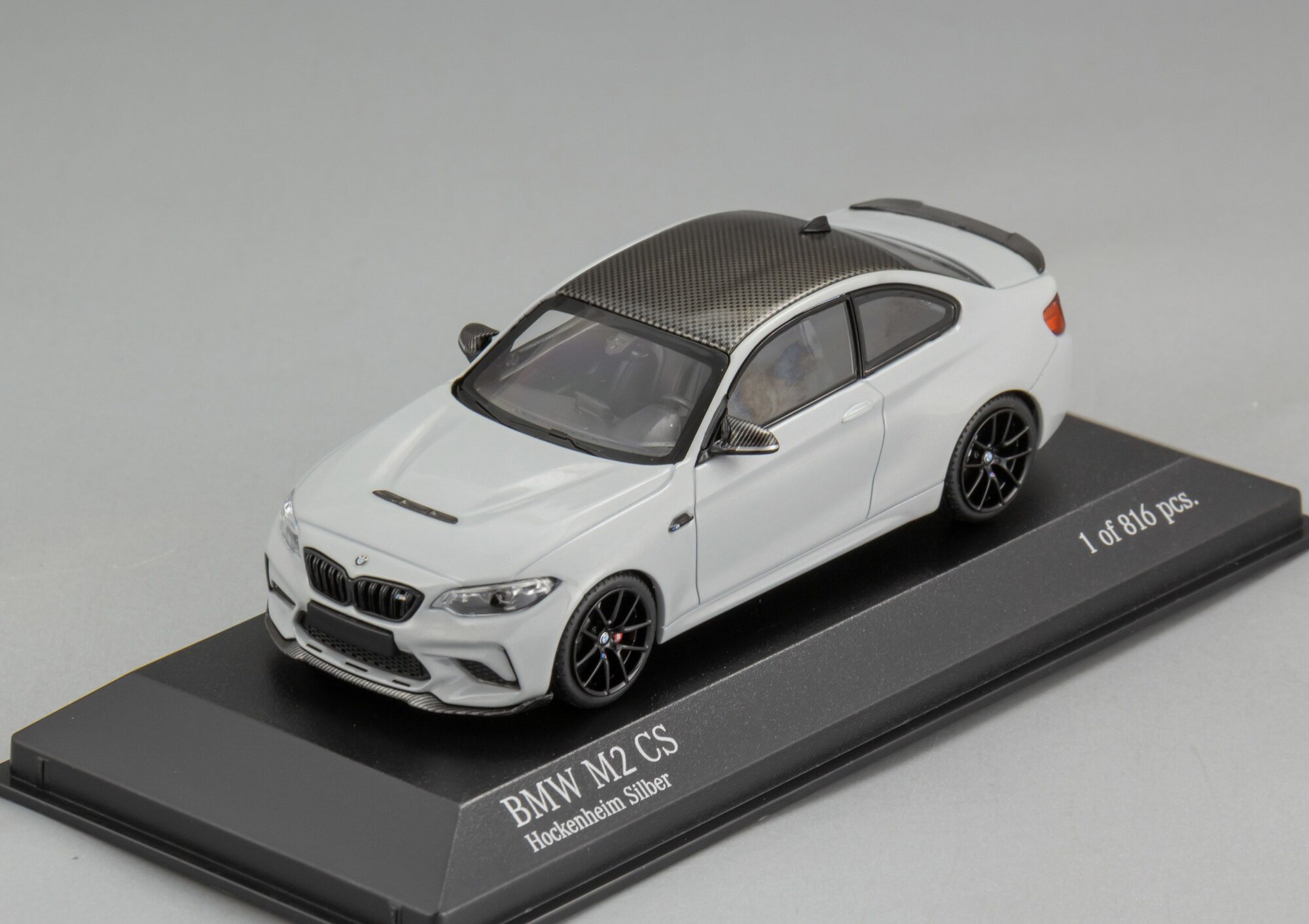 Коллекционная модель автомобиля Minichamps BMW M2 CS, масштаб 1:43
