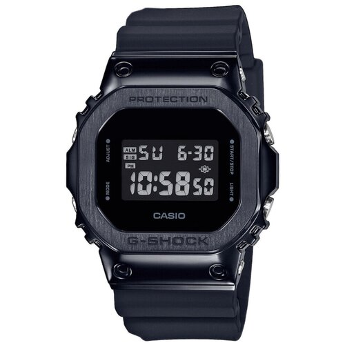 Наручные часы CASIO G-Shock GM-5600B-1E, черный, серебряный