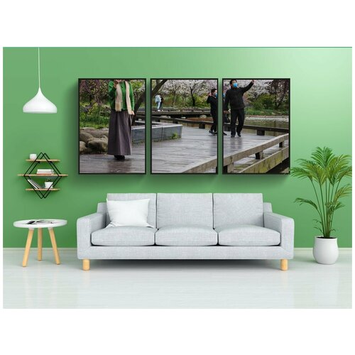 фото Набор модулных постеров для интерьера "девушка в маске, оптимизм, весна" 60x90 см. в тубусе, без рамки lotsprints