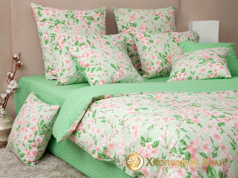 фото Сакура фисташка семейный