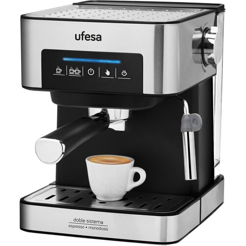 Кофеварка рожковая Ufesa CE7255 черный 1299900₽