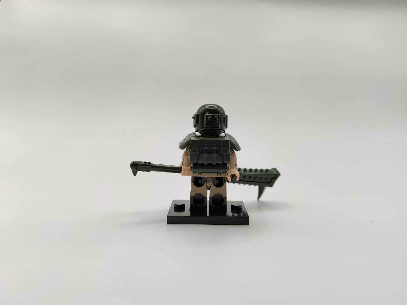 Минифигурка "Гвардеец Специалист Ближнего боя", фигурка война из Warhammer, совместима с конструкторами Lego — фото 1