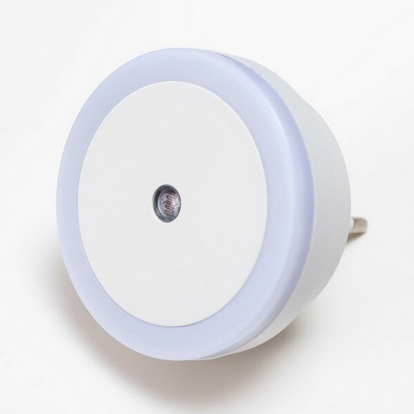 Ночник "Круг" LED реагирует на темноту, белый 6.5х6.5х5 см