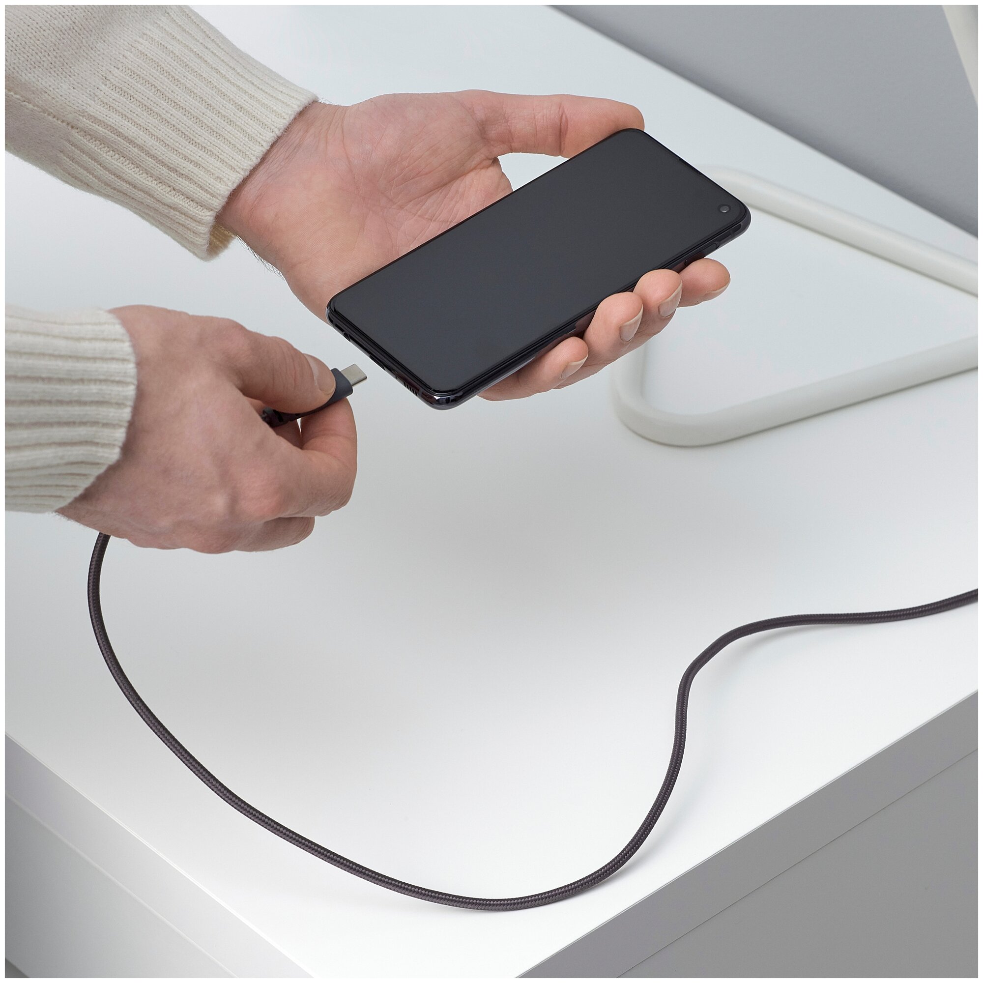 Кабель ИКЕА ЛИЛЛЬХУЛЬТ USB Type А - USB Type-С, длина 1.5 м, серый — фото 1