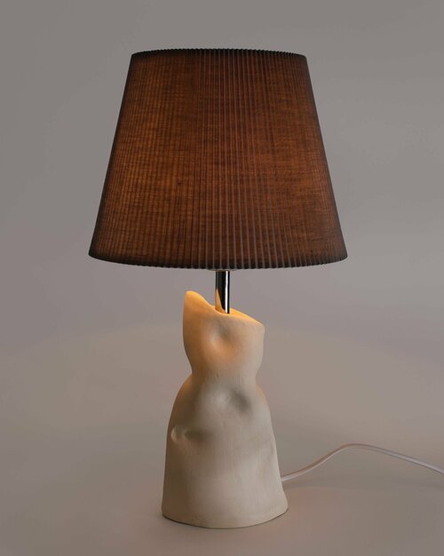 Настольный светильник с абажуром, гофрированный абажур серый, керамическая лампа от CRONOHOME
