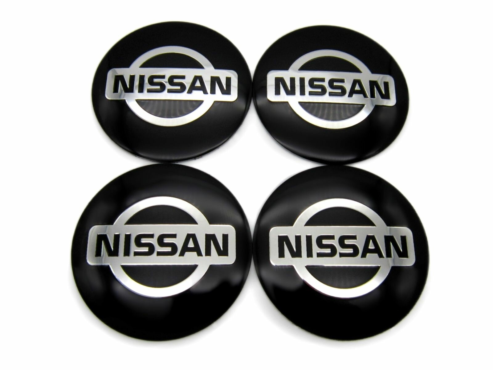 Наклейки на колесные диски Nissan new D-70 mm