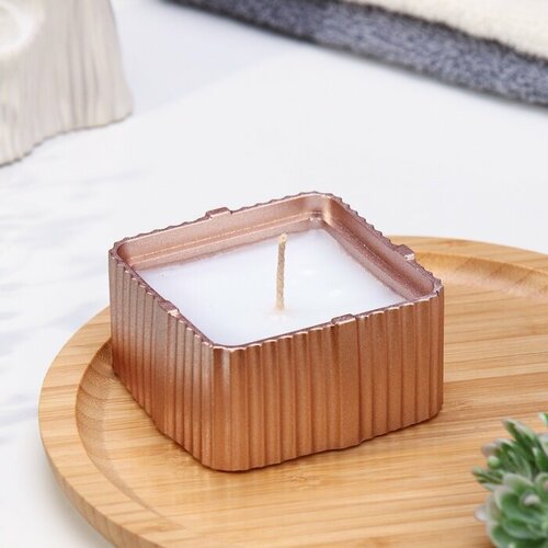 Свеча Квадратв подсвечнике с узкими гранями из гипса 75х35см шампань 441₽