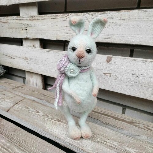 Амигуруми Кролик Марта - вязаная игрушка крючком ручной работы, из плюшевой пряжи, интерьерная игрушка