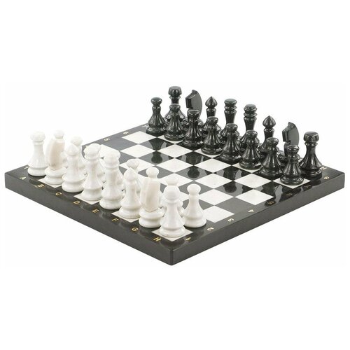 фото Уральский сувенир шахматы из мрамора и змеевика (38 х 38 см)