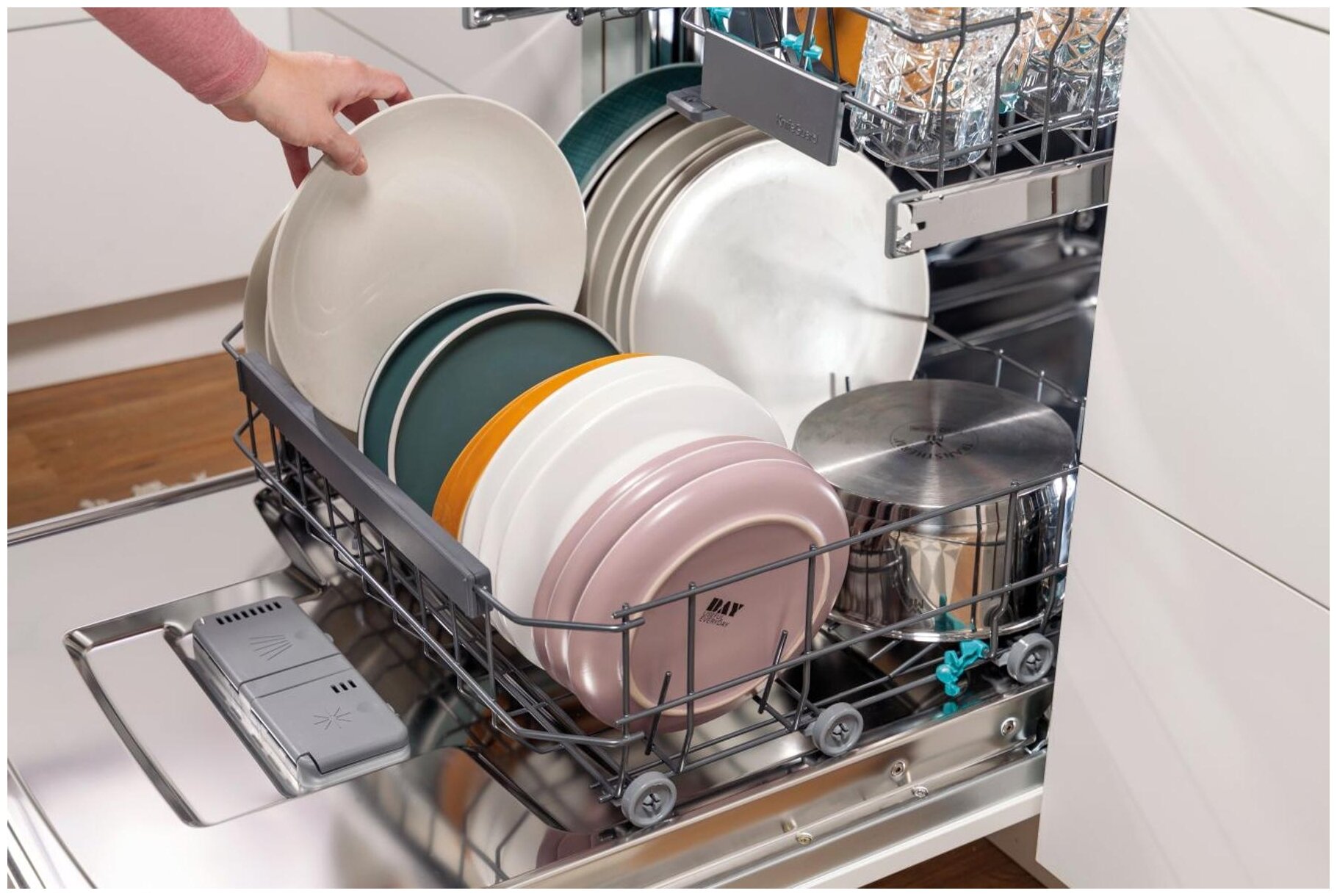 Полновстраиваемая посудомоечная машина Gorenje GV672C62 - фотография № 13