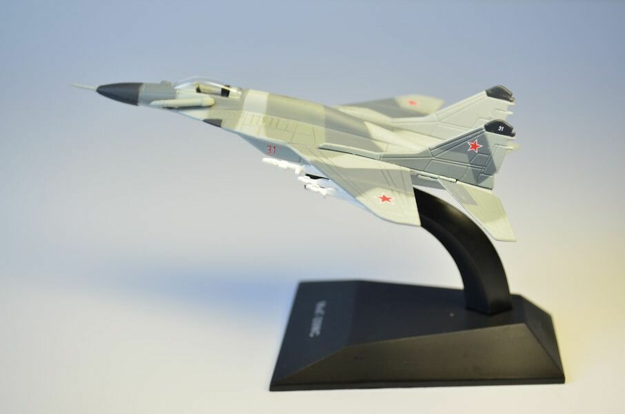 Масштабная модель 1/148 самолет МИГ-29МС
