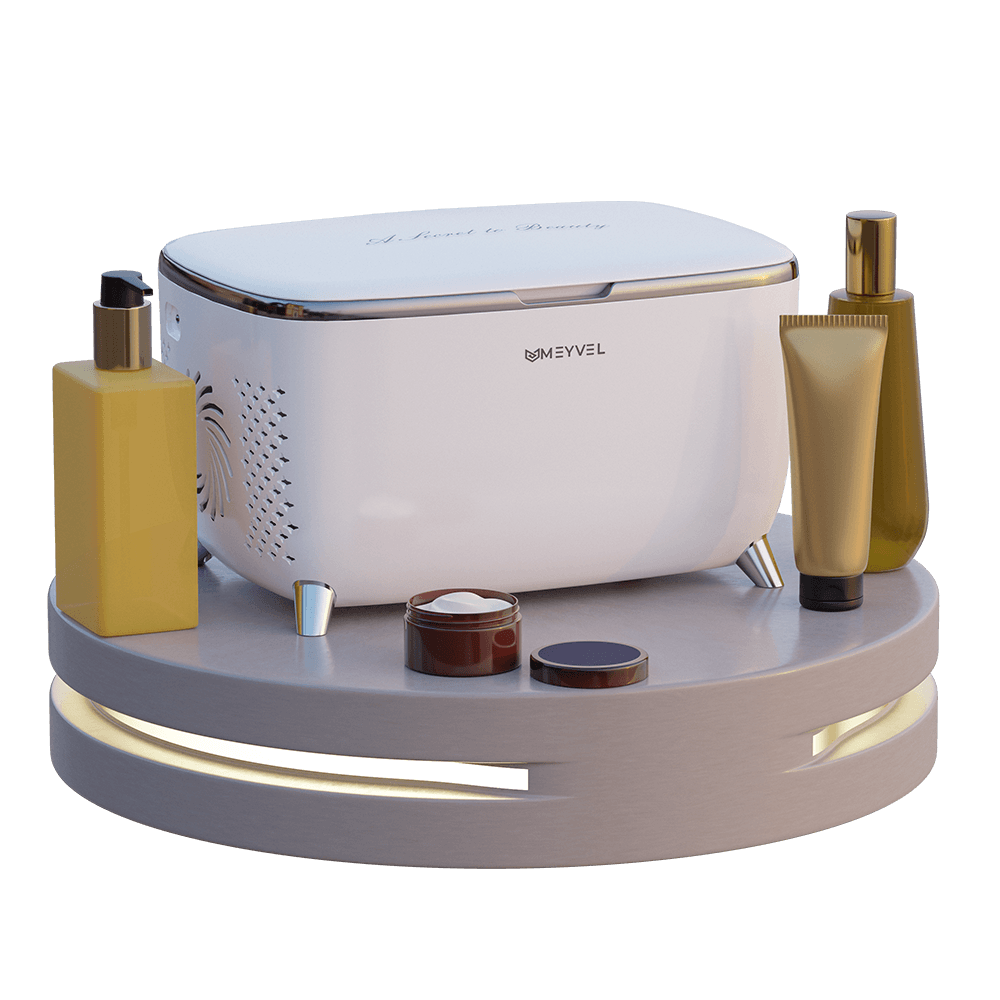 Холодильник для косметики и напитков Meyvel MB-06C3W