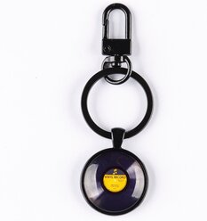 Брелок DARIFLY чёрный с небольшим карабином, большим кольцом для ключей и круглым рисунком "Виниловая пластинка