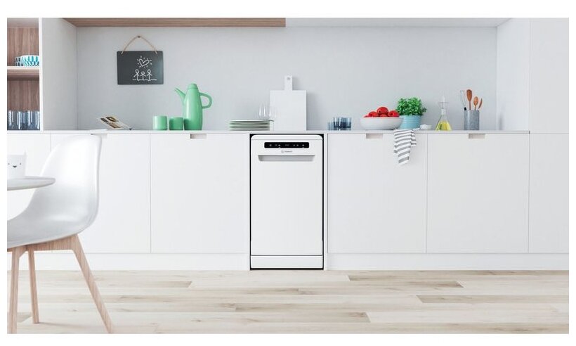 Посудомоечная машина Indesit DSFC 3M19 белый (узкая) - фотография № 11