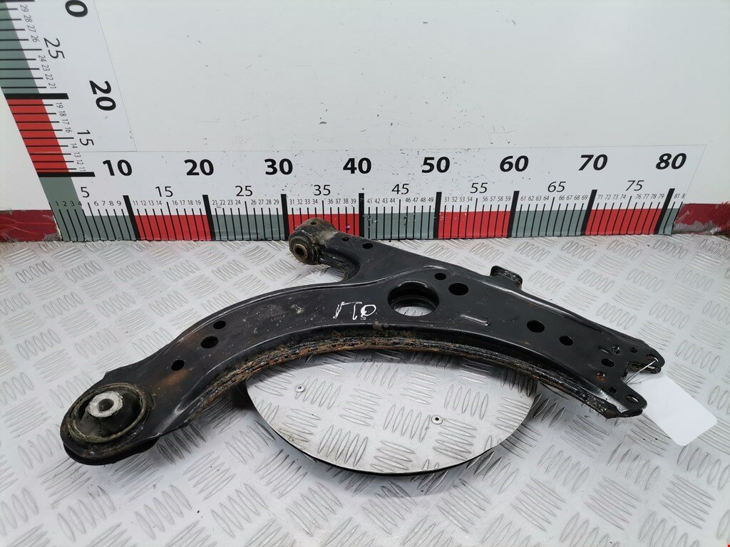 Рычаг передний правый Volkswagen Golf 4 1J0407151C арт. 1871869