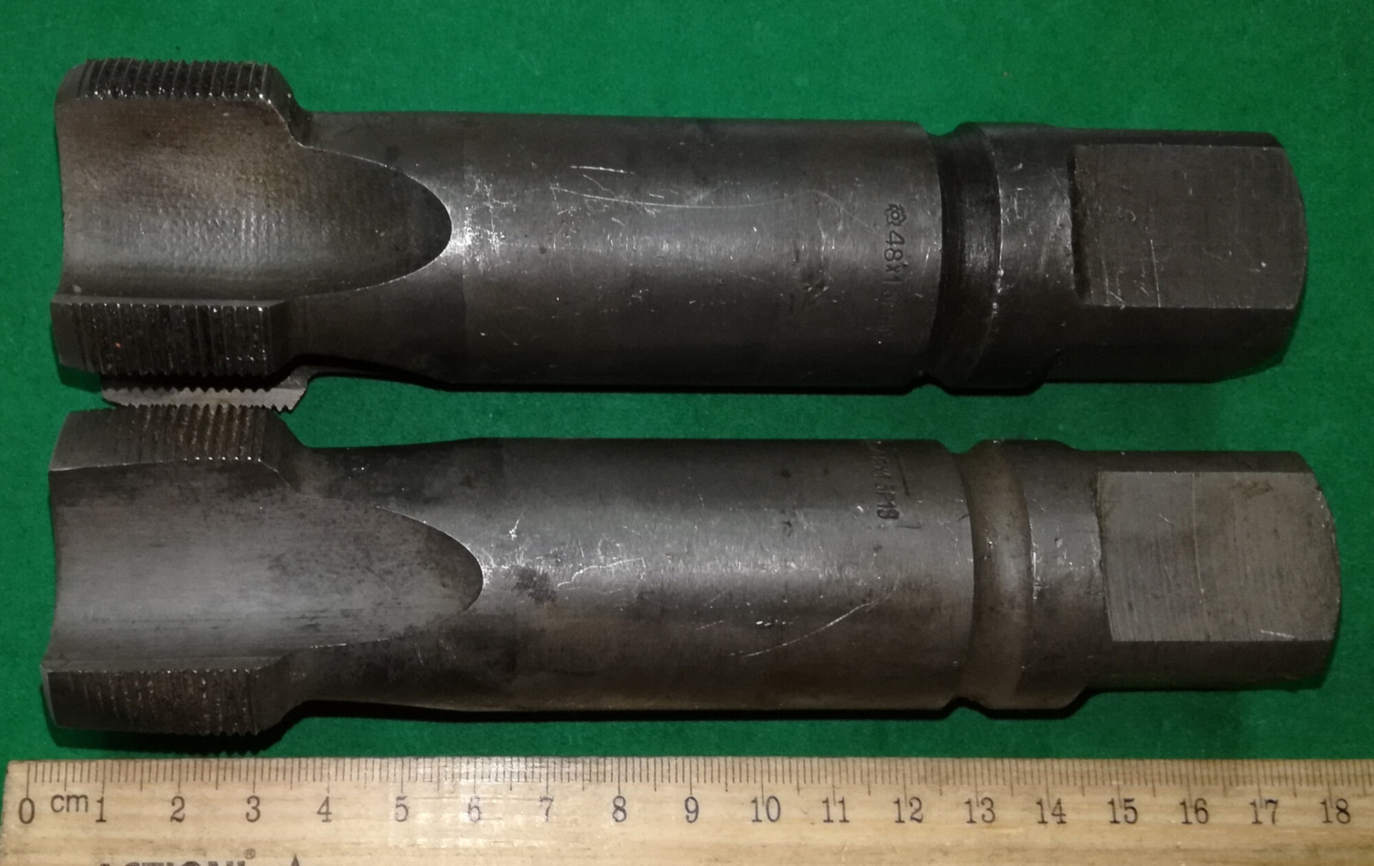 Метчик М 48х1,5 м/р к-т из 2-х шт Р18