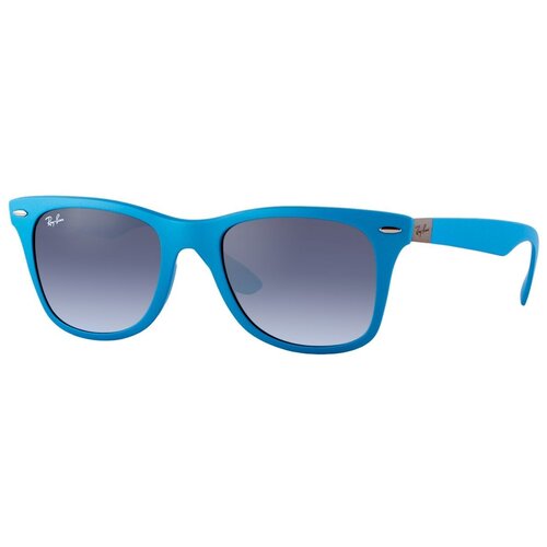 Солнцезащитные очки Ray-Ban 4195 6084/8F Wayfarer LiteForce