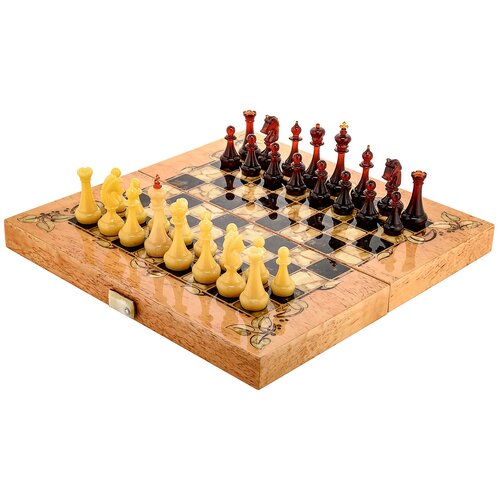 Шахматы из карельской берёзы с инкрустацией из янтаря и янтарными фигурами 42х42 см шахматы в шкатулке с инкрустацией из янтаря и янтарными фигурами