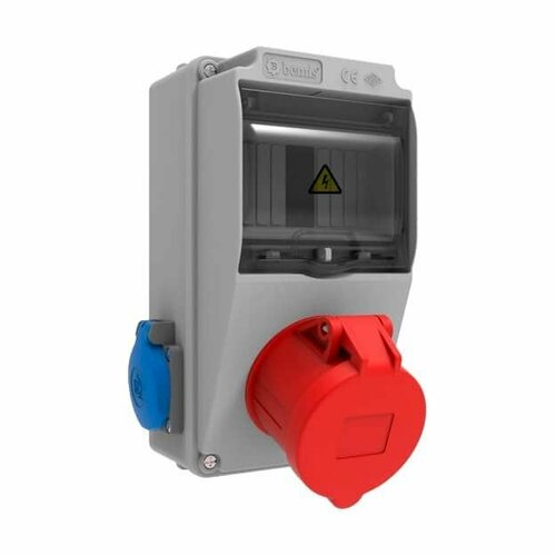 Щиток для 5 автоматов, розетки: 1 CEE 5/32A, 2 Sсhuko, с разводкой