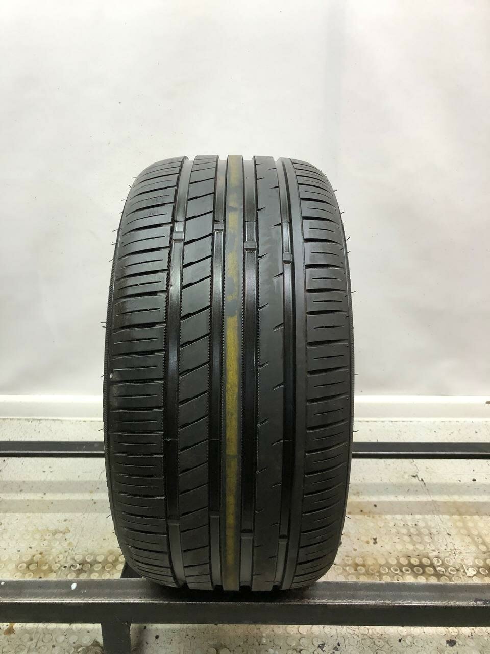 Zeetex HP2000 Vfm 255/35 R18 БУ Шины Летние