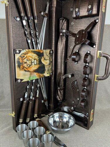 Изображение товара Дипломат подарочный с шампурами "Странник"для пикника / Оригинальный подарок