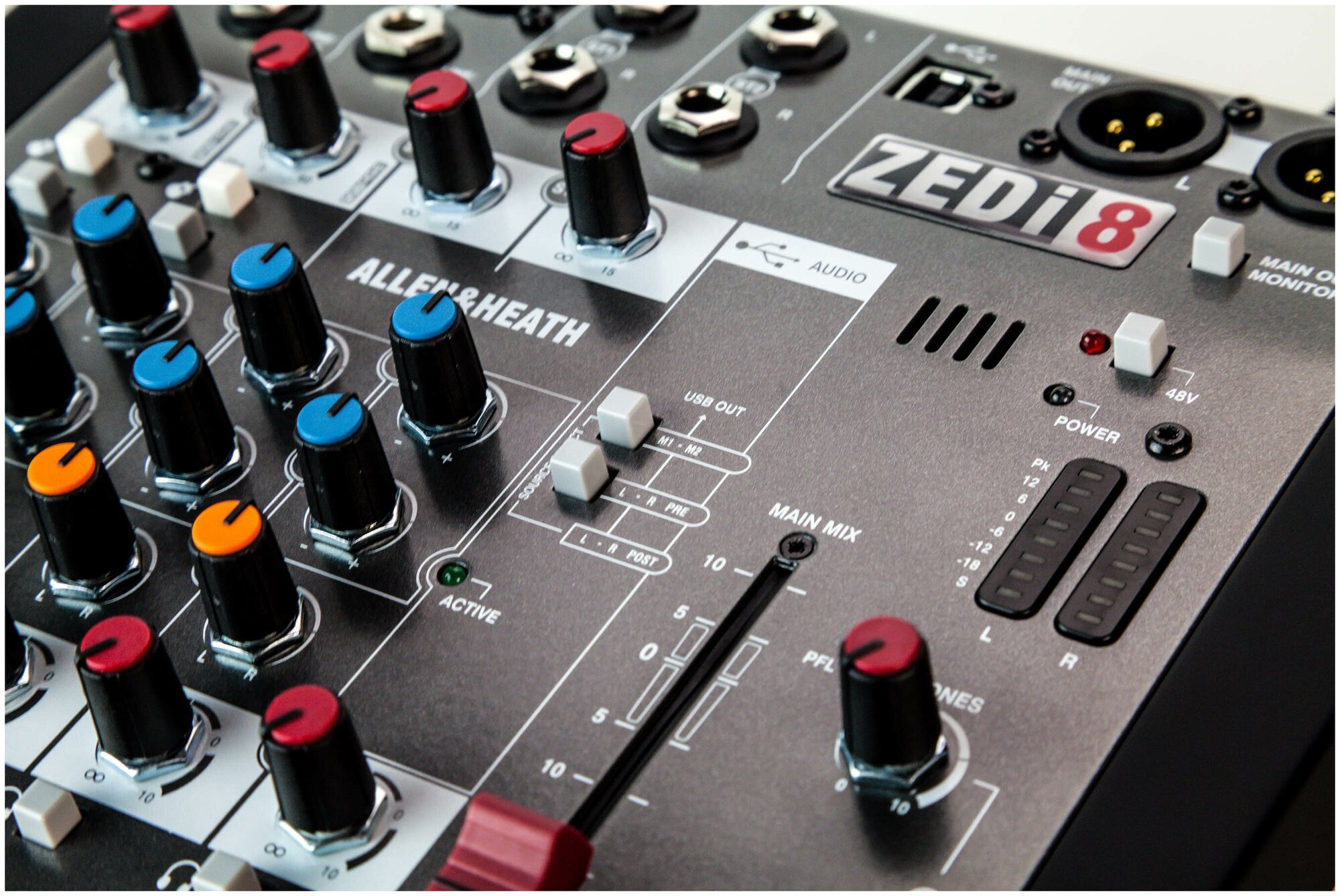 Allen & Heath ZEDi-8