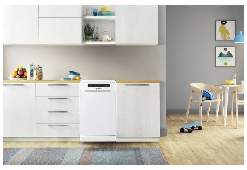 Посудомоечная машина Indesit DSFC 3M19 белый (узкая) - фотография № 10