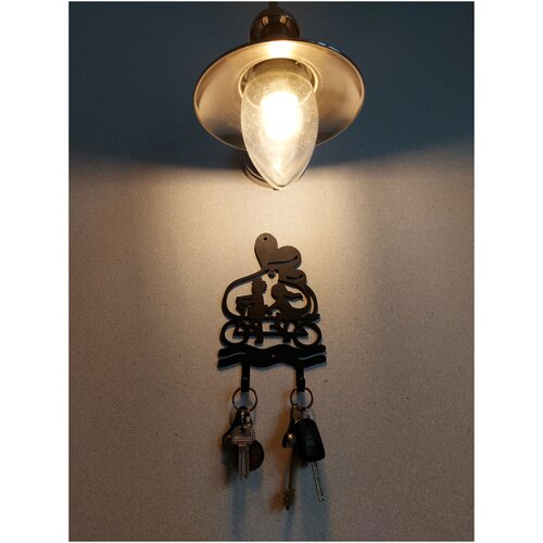 Ключница настенная металлическая 