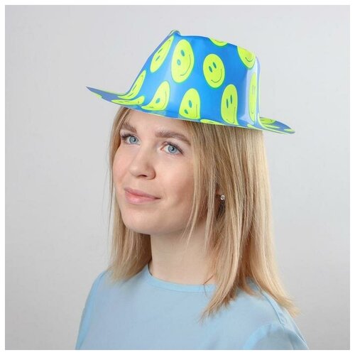 фото Карнавальная шляпа «смайл» с выемкой, 30 × 25 × 10 см, (в фасовке 1 цвет), микс страна карнавалия