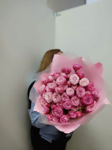 Изображение товара Монобукет "Фиолетовая страсть", розы пионовидные, кустовые, 15 веток