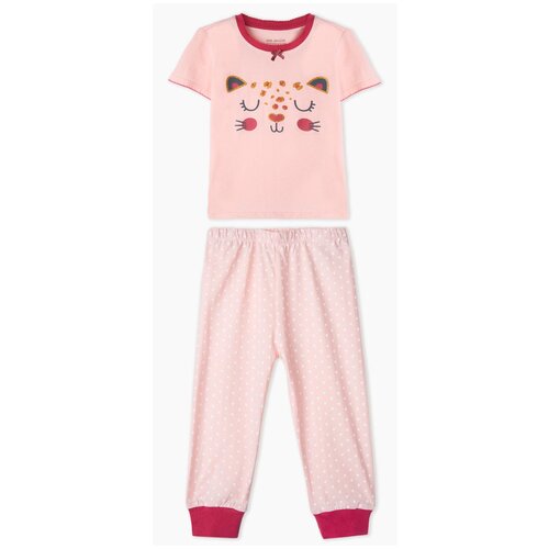 Пижама Gloria Jeans Пижама с тигром выполнена из мягкого хлопка. Футболка с бантиком и брюки на резинке.