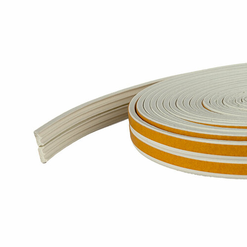 Уплотнитель для окон для дверей самоклеящийся PRAKTISCHE HOME 9х4мм Е- 12 м белый 359₽