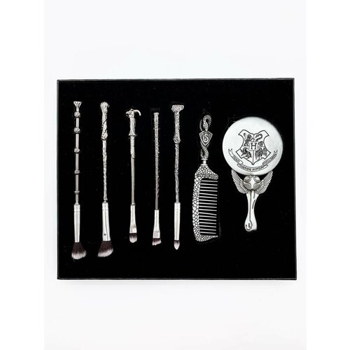 Набор Fantasy Earth Гарри Поттер расческа зеркало 5 кисточек серебристый 3078₽