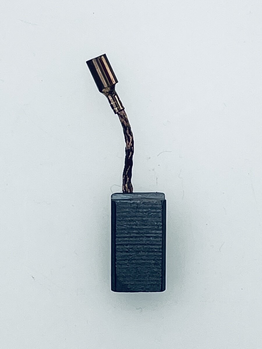 фото HAG90121P-37 щетка угольная 6х9х16мм клемма-мама без пружины /CARBON BRUSH/ Hanskonner (1шт.) №371