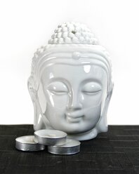 Аромалампа подсвечник для эфирных масел Будда, керамика, белая, 13см + 3 чайные свечи