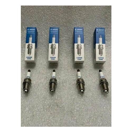 Свеча зажигания Бренд Zekkert для автомобиля Kia Sportage 94 Hyundai Santa Fe 01 Tucson 04 Elantra III 00 Renault Megane 96 321₽