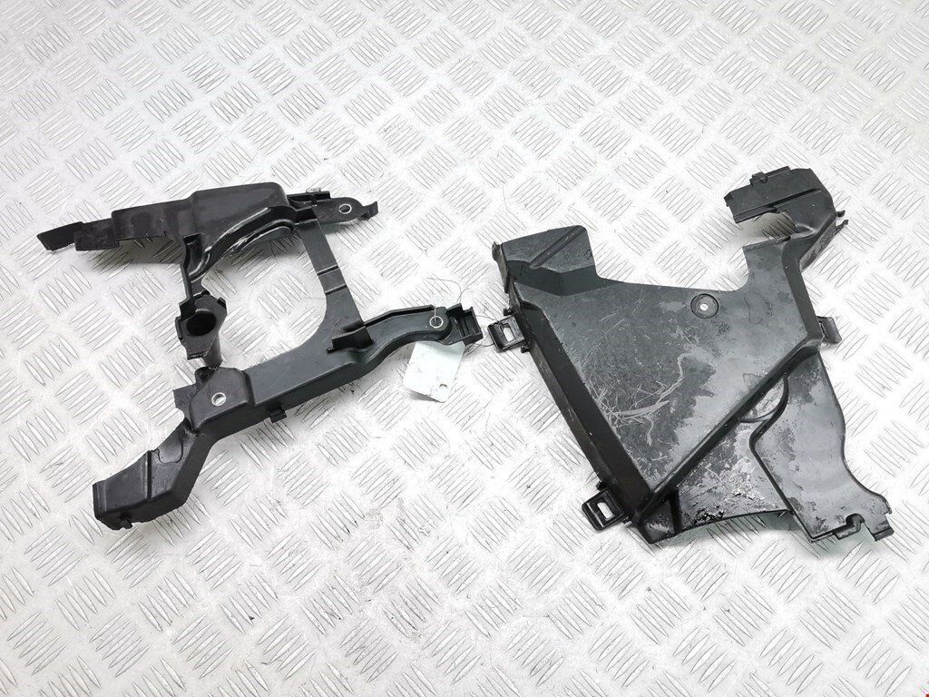 Кожух ремня (ГРМ генератора гидроусилителя помпы) Renault Clio 3 8200208853 арт. 1858071