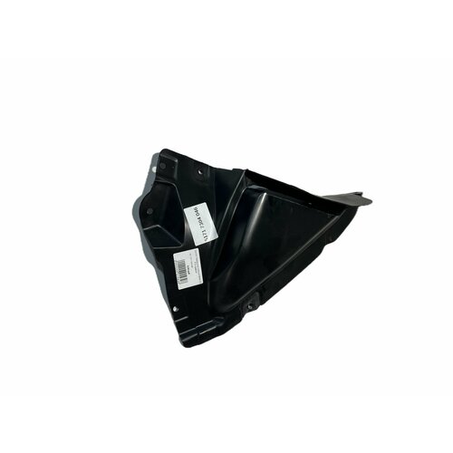 Щиток подкрылка нижний BMW X5 F15 правый