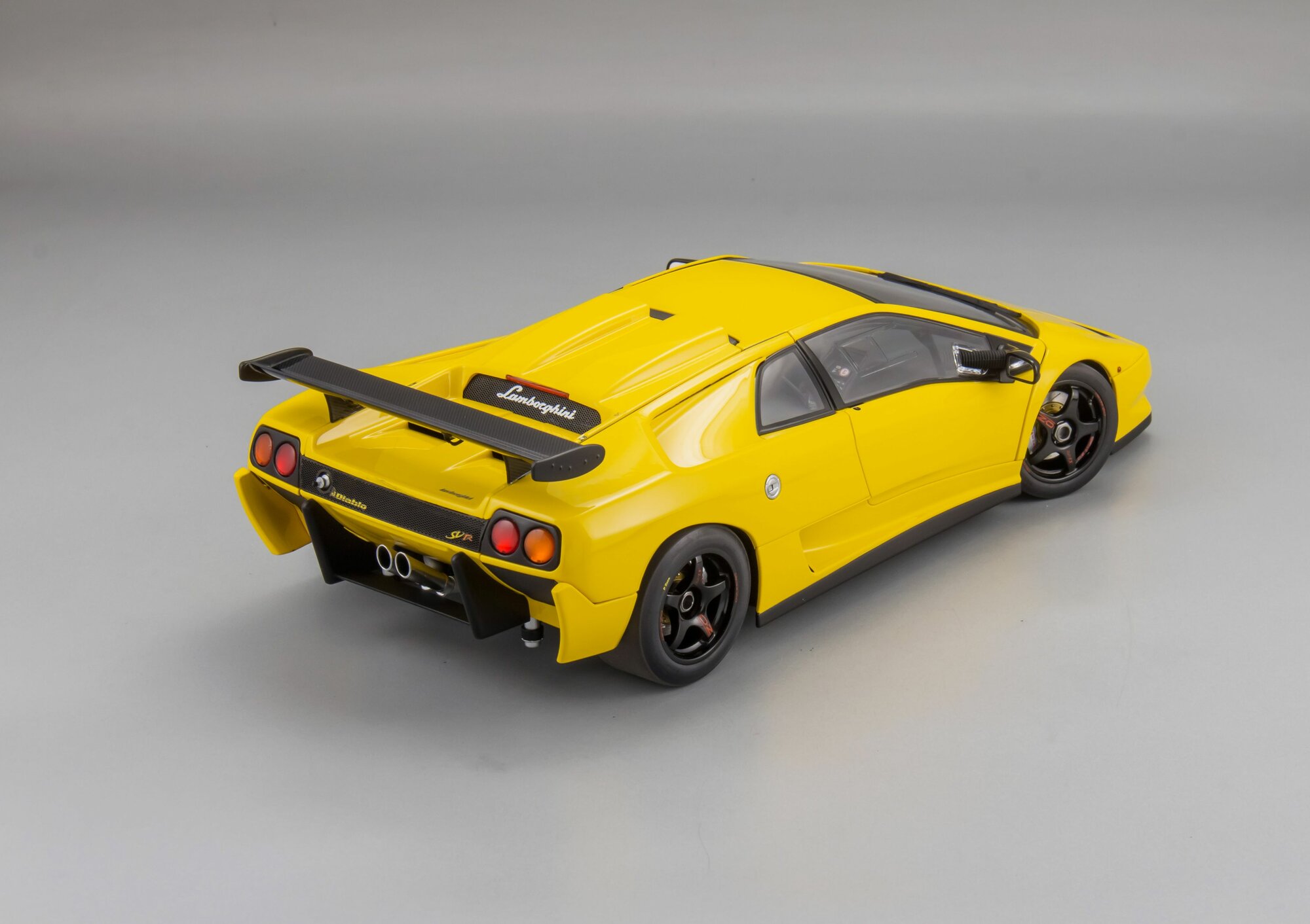 1:18 Lamborghini Diablo SV-R, Коллекционная масштабная модель от AUTOart — фото 1