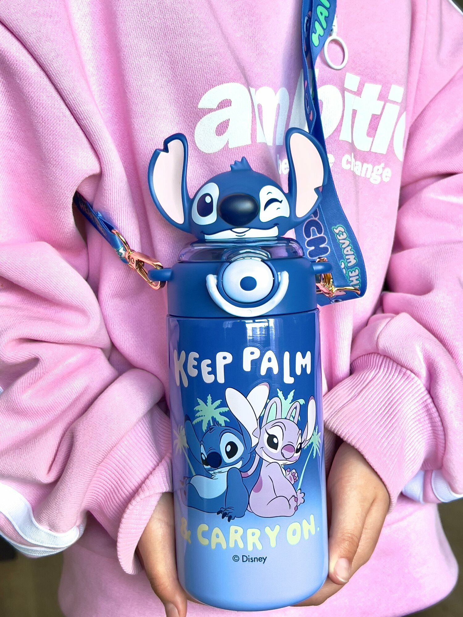 Термос Disney Stitch объемом 600 мл – идеальный аксессуар для любителей уникального стиля и ярких персонажей