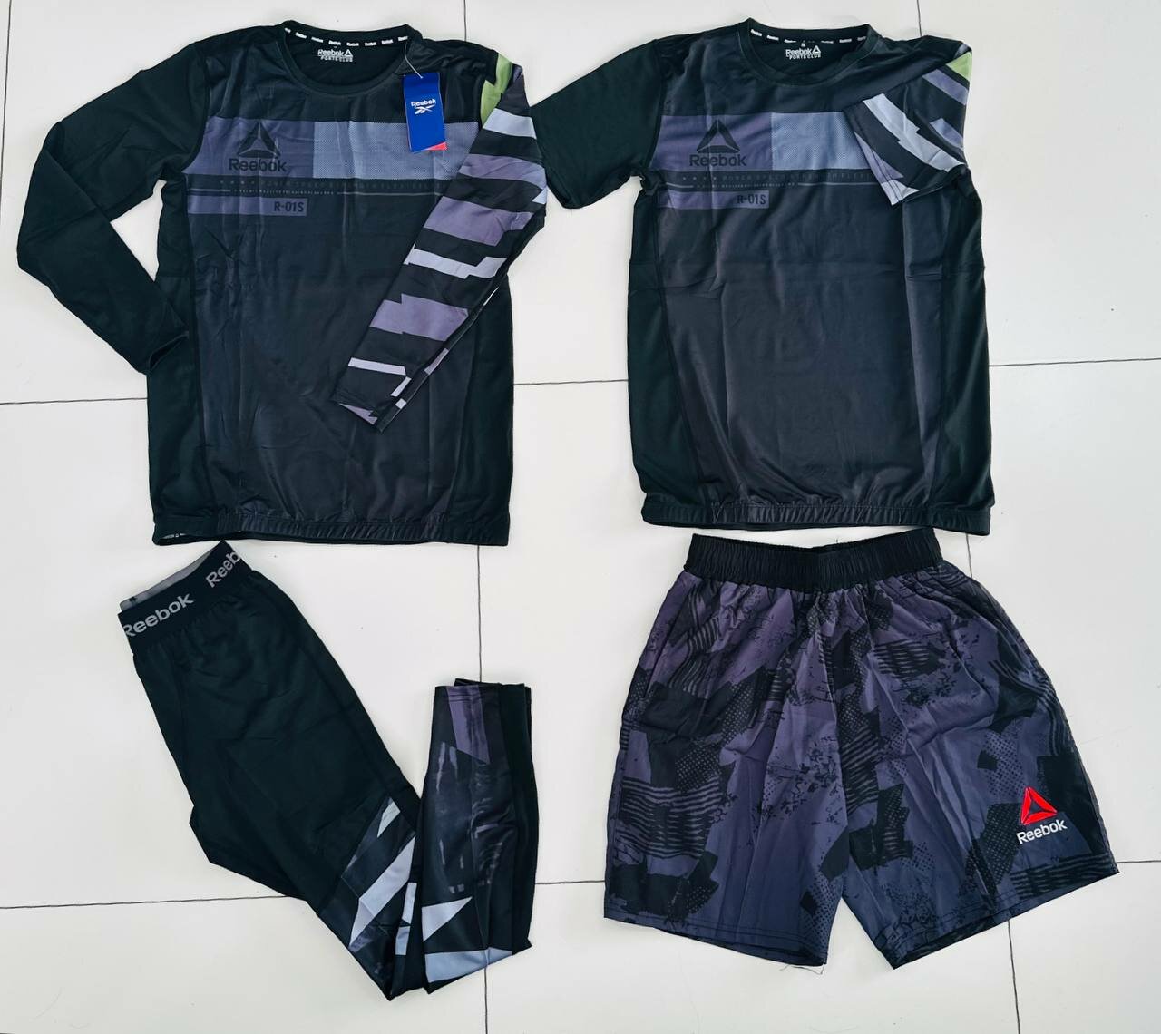 Костюм спортивный