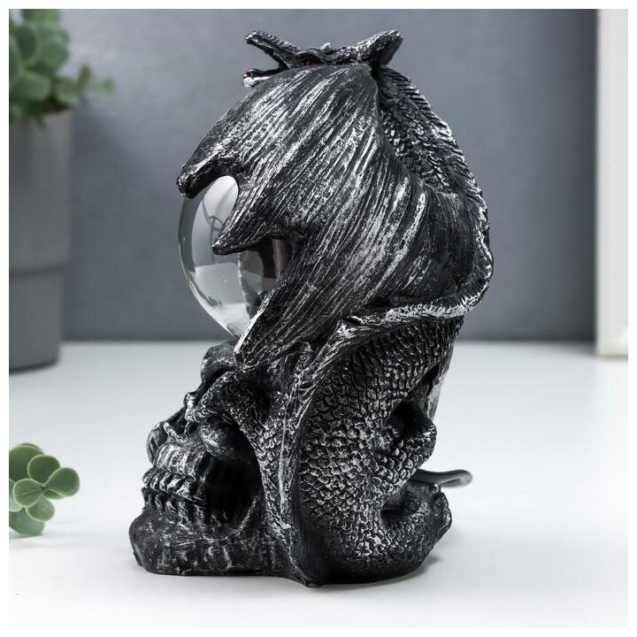 Плазменный шар "Дракон и череп" черный с серебряной патиной 15х15х17,5 см Risalux 7182199 . - фотография № 5