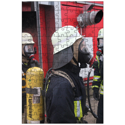 фото Магнитный пазл 27x18см."пожарные, защита органов дыхания, спасать" на холодильник lotsprints