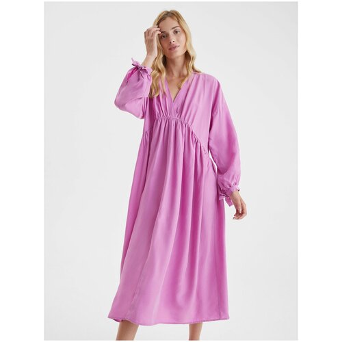 фото Платье летящее с v-образным вырезом veer atelier