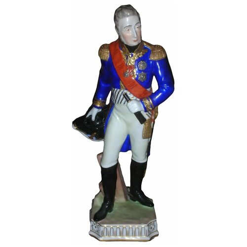 Статуэтка фарфор Солдат. Полководец Ожеро Пьер Франсуа Шарль