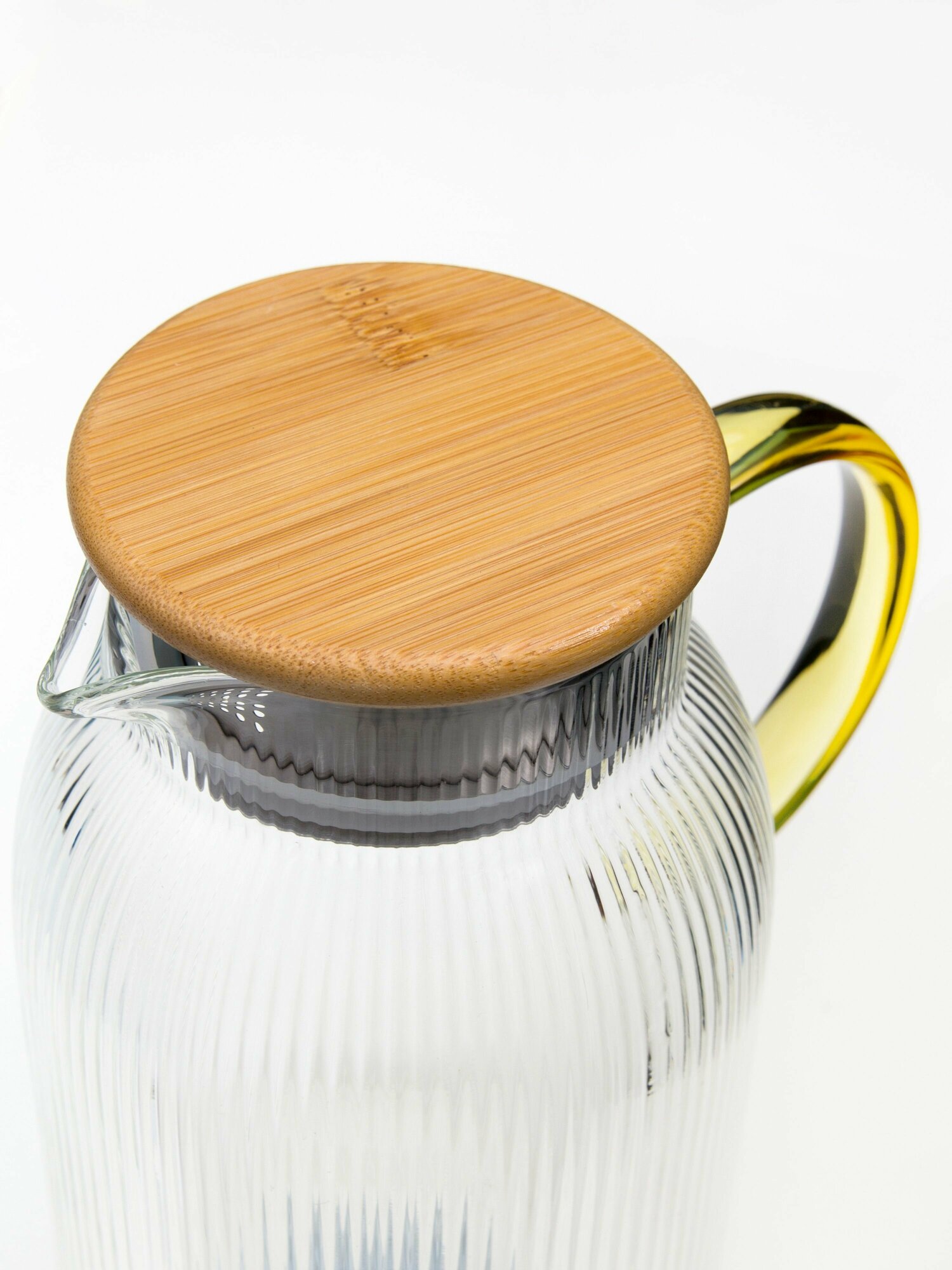 Кувшин для воды стеклянный, Formula Tepla, с металлической крышкой с накладкой из бамбука 1500 мл. — фото 1