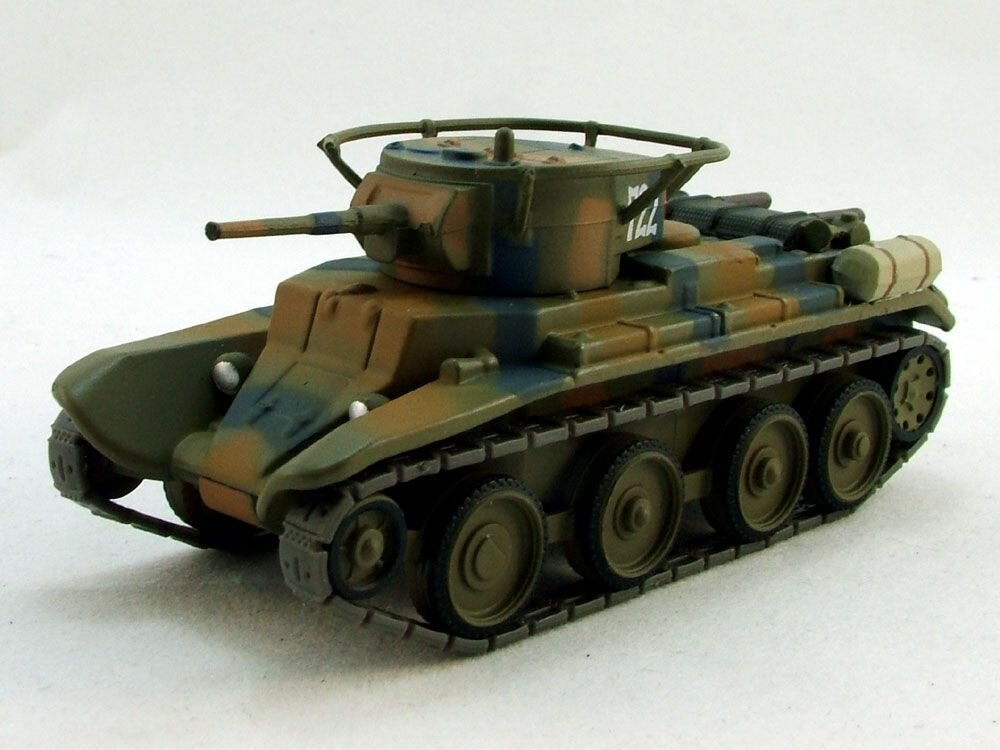 Масштабная модель 1/72, танк БТ-7