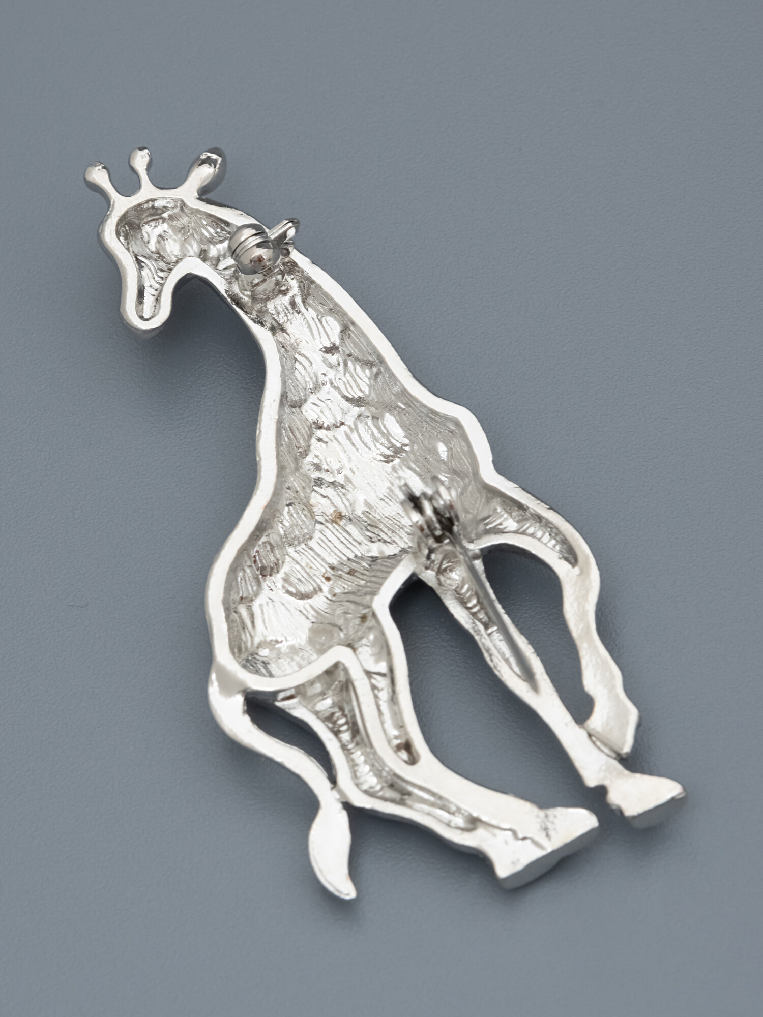 Брошь ЖемАрт, черный/серебристый — фото 1